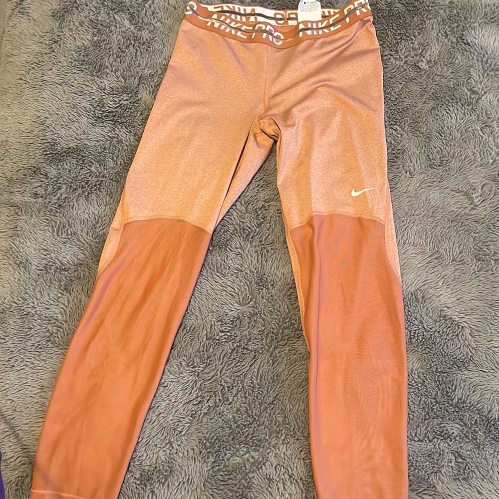 Salmon Nike leggings